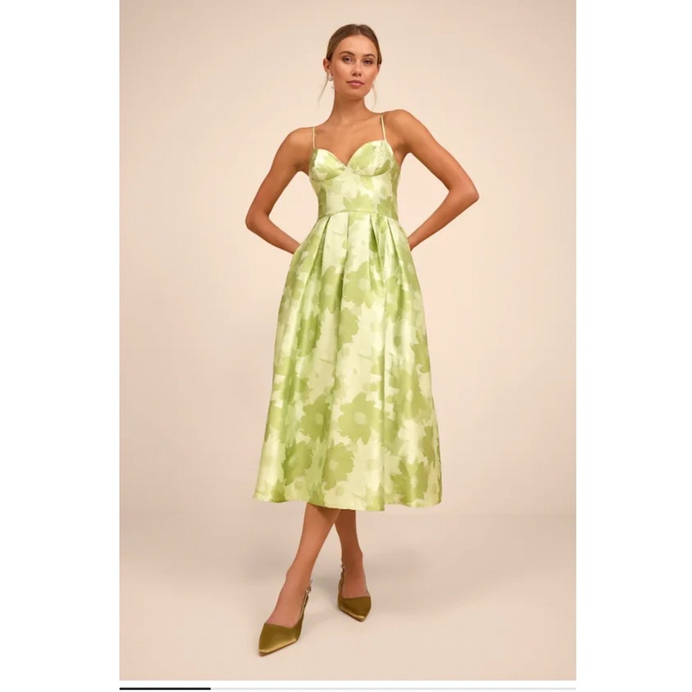 Lulus Vivinna Lime Green Floral Jacquard Pleated Midi Dress Size Medium